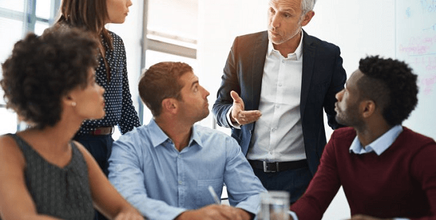 自分の分身になる部下とのミーティング風景